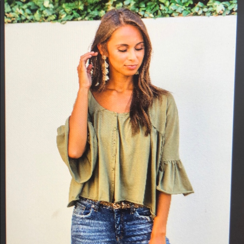 Pink Lily Ruffle Tee Army Green